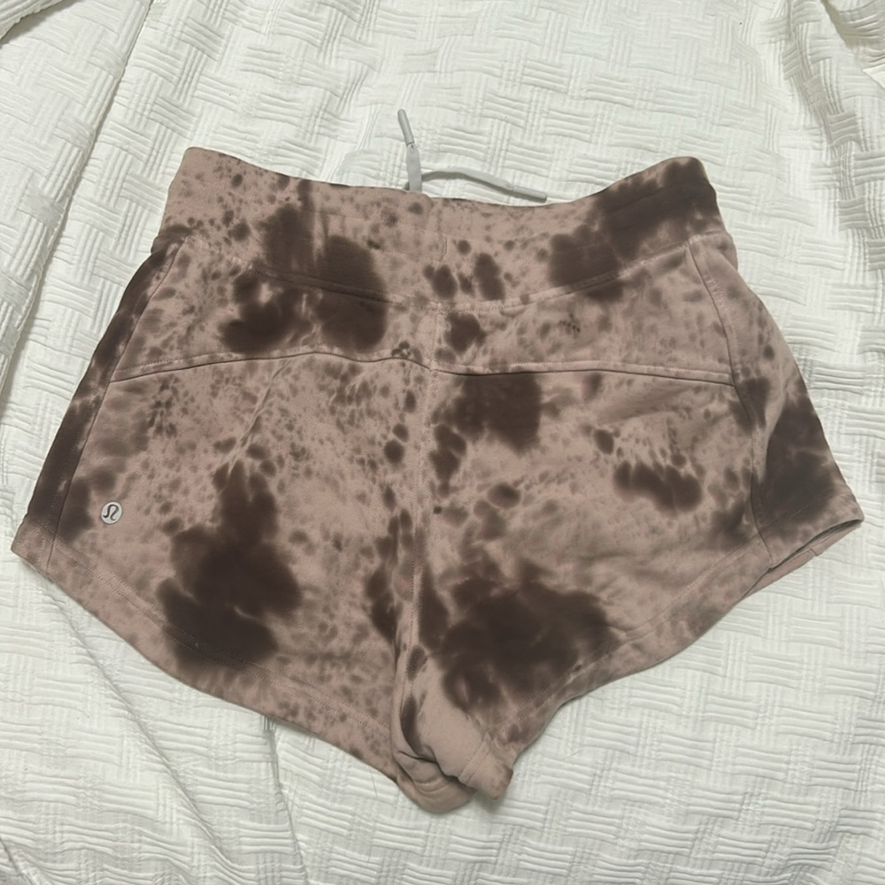 Lululemon Inner Glow Shorts - Picture 5 of 6